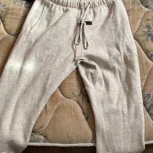Essential sweatpants